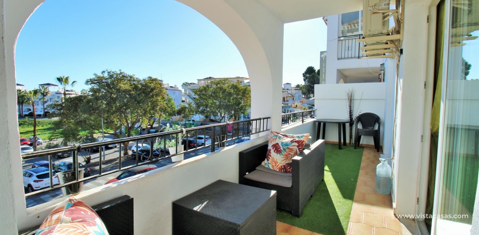 2 bedroom apartment for sale in the Villamartin Plaza balcony