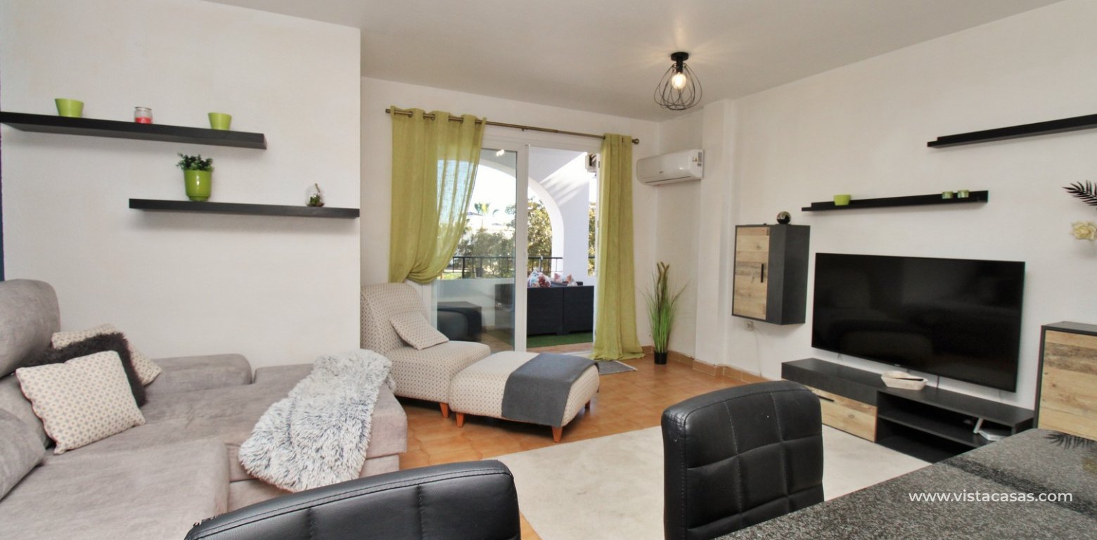 2 bedroom apartment for sale in the Villamartin Plaza lounge 3