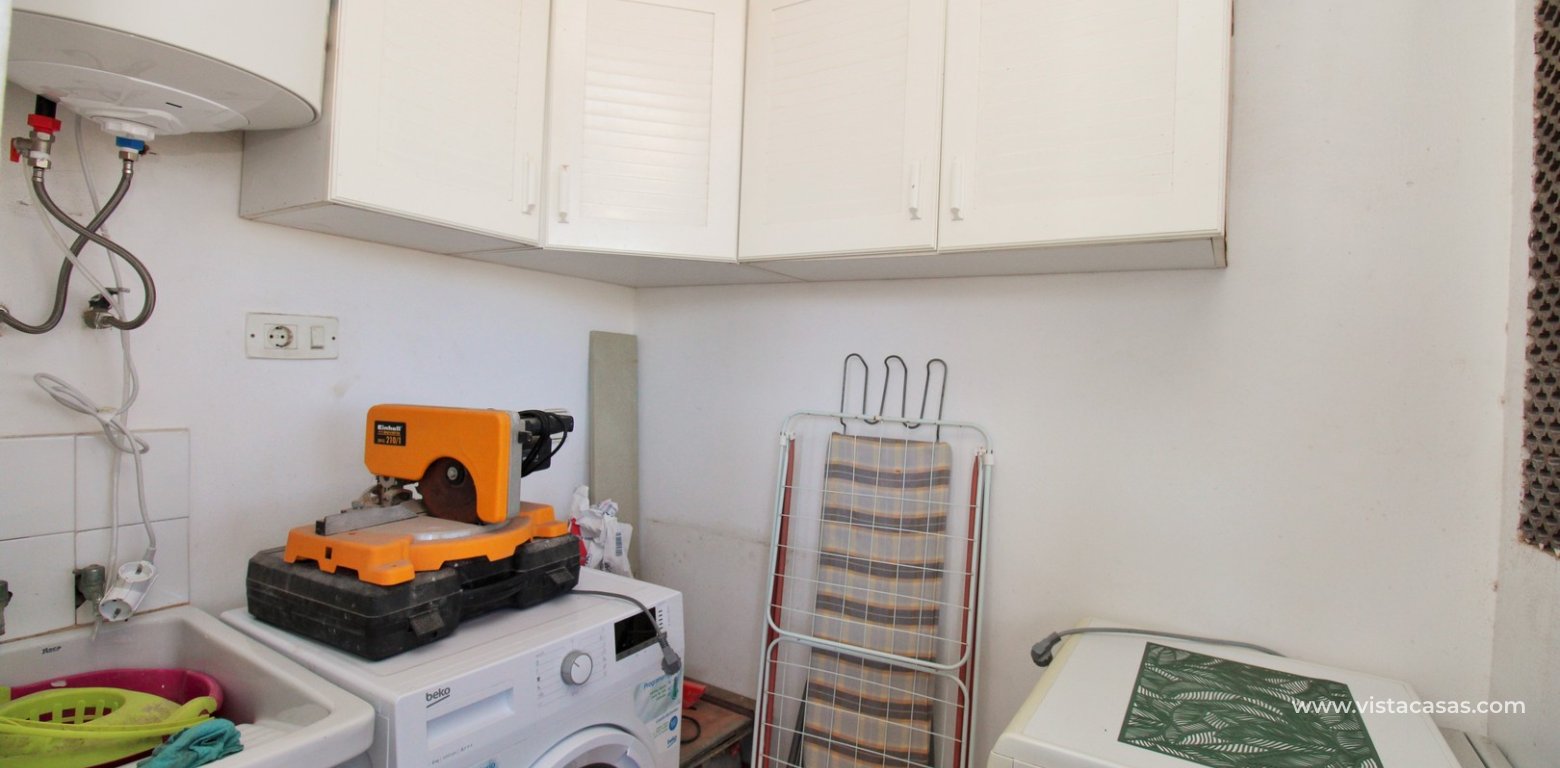 2 bedroom apartment for sale in the Villamartin Plaza utility area