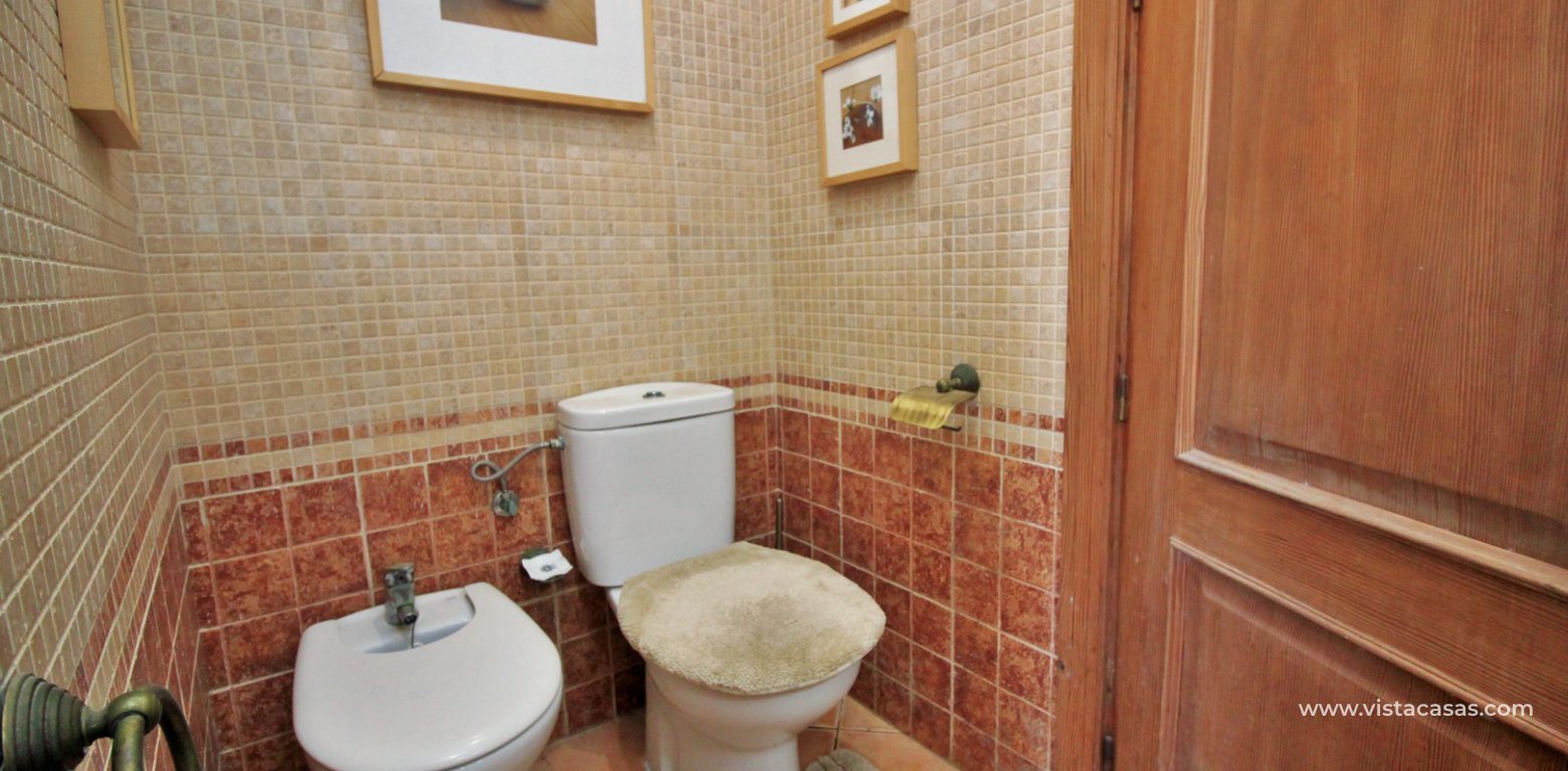 Villa for sale in Monte Zenia shower room 1