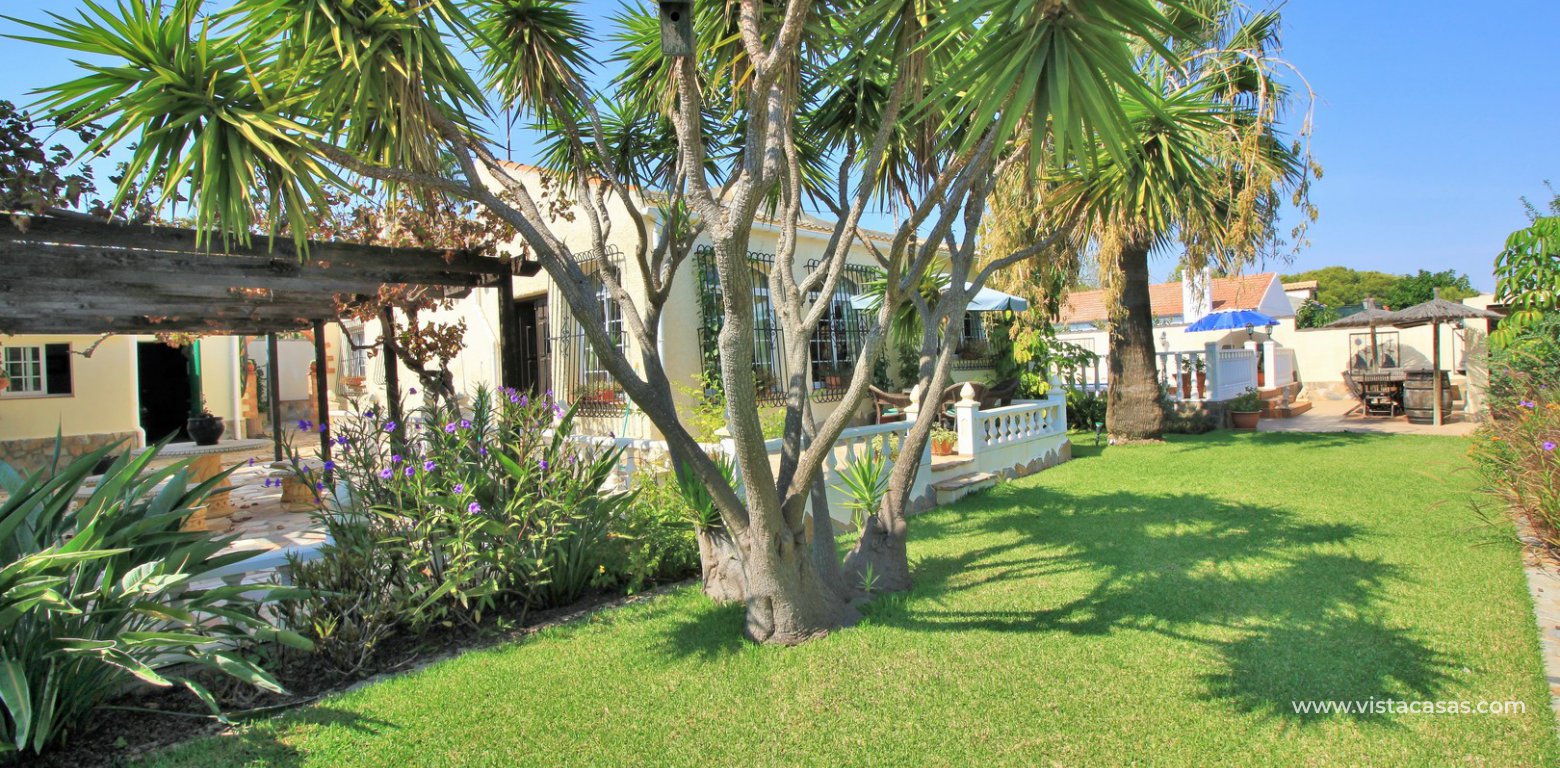 Villa for sale in Monte Zenia exterior