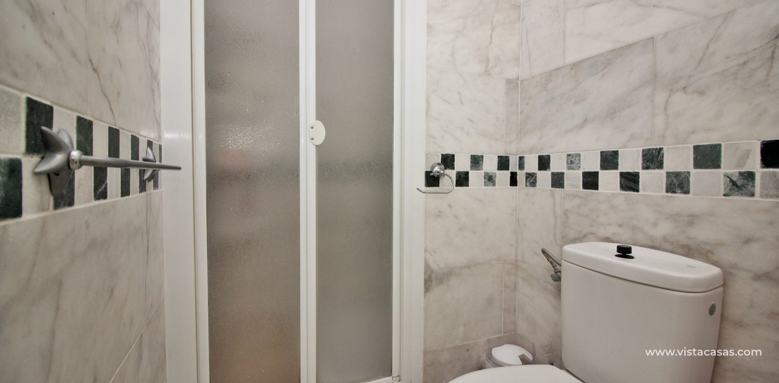 Apartment for sale in Villamartin en-suite shower