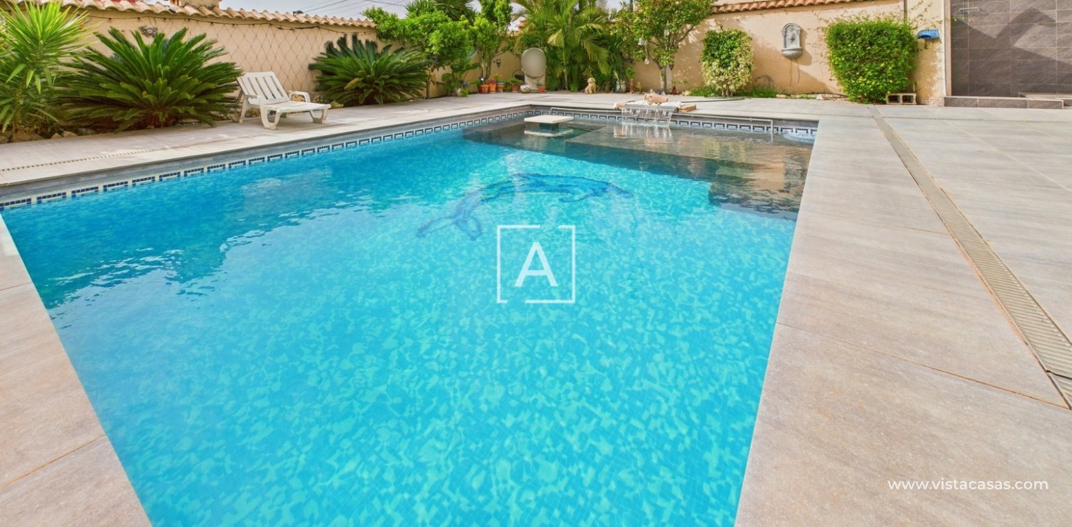 Resale - Villa - Pinar de Campoverde