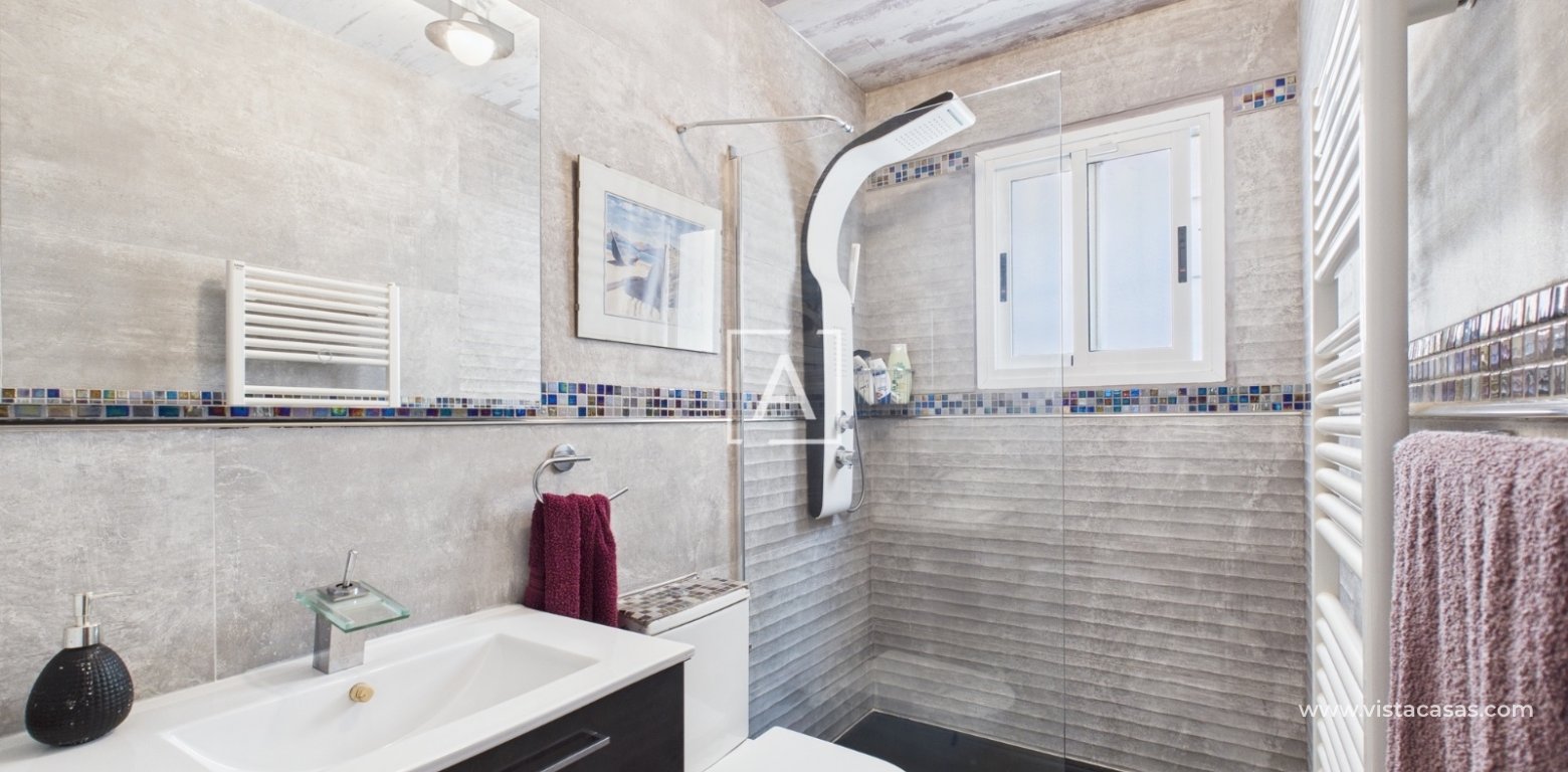 Resale - Villa - Pinar de Campoverde