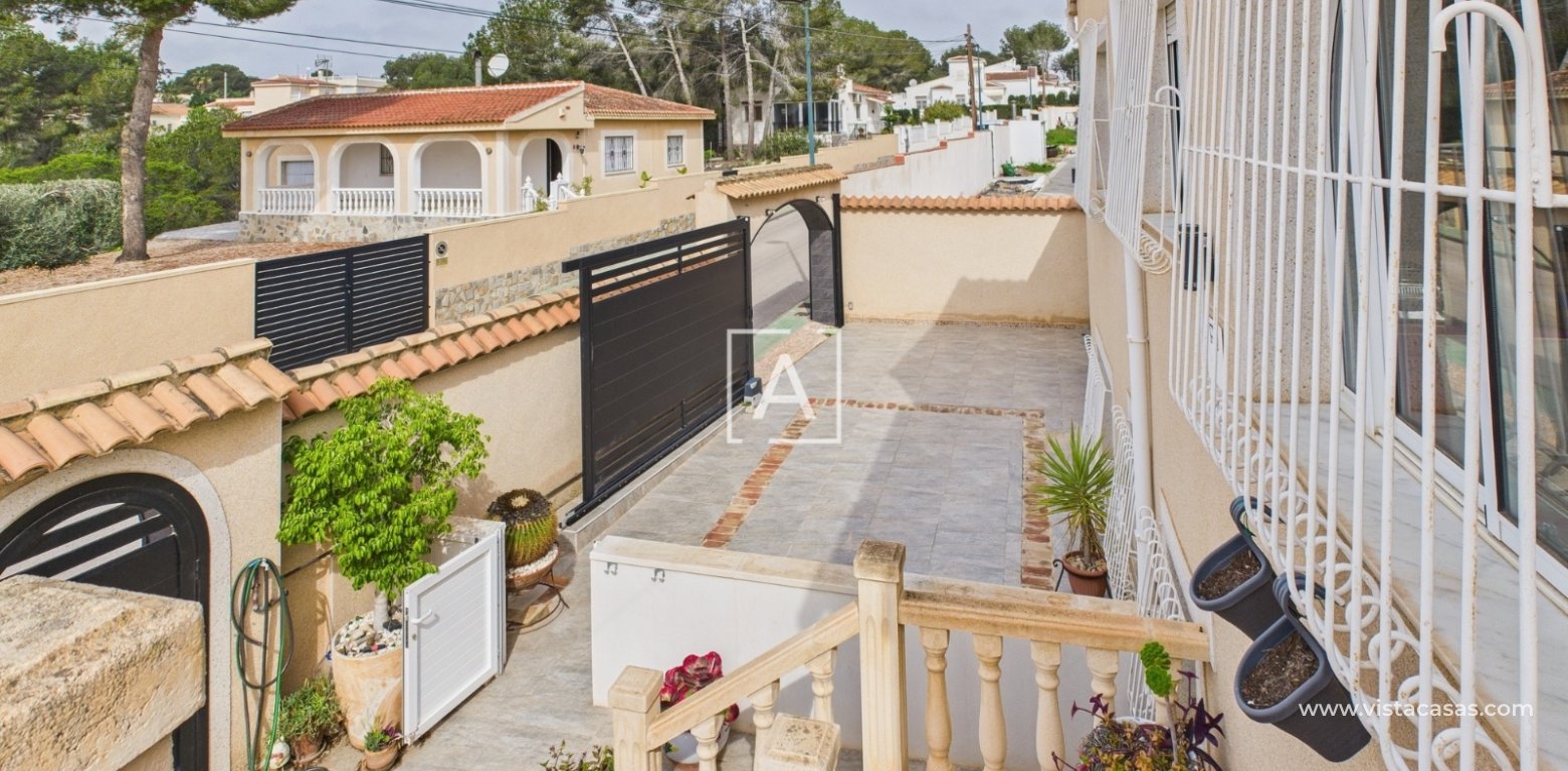 Resale - Villa - Pinar de Campoverde