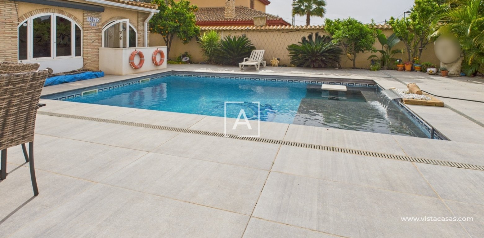 Resale - Villa - Pinar de Campoverde