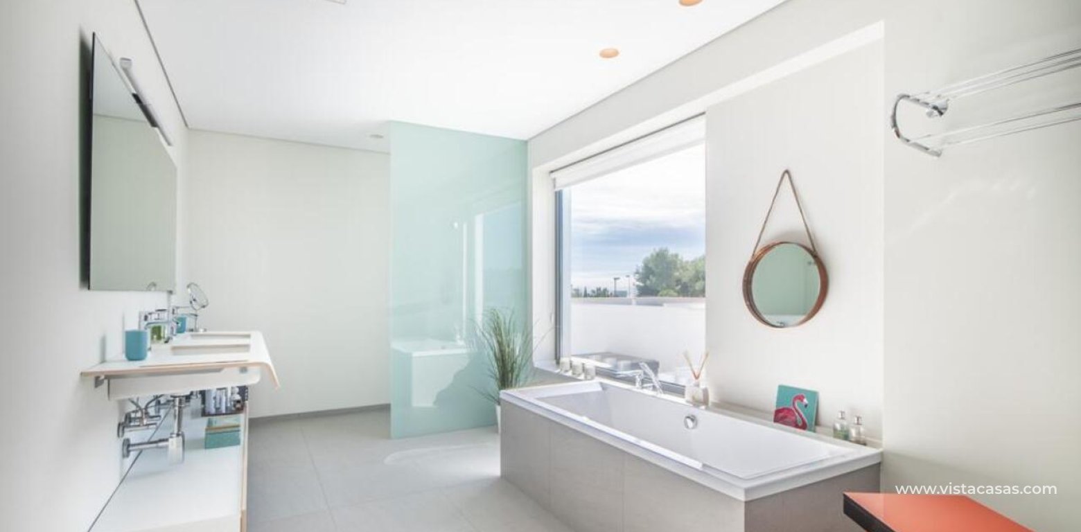 Resale - Villa - Las Colinas Golf