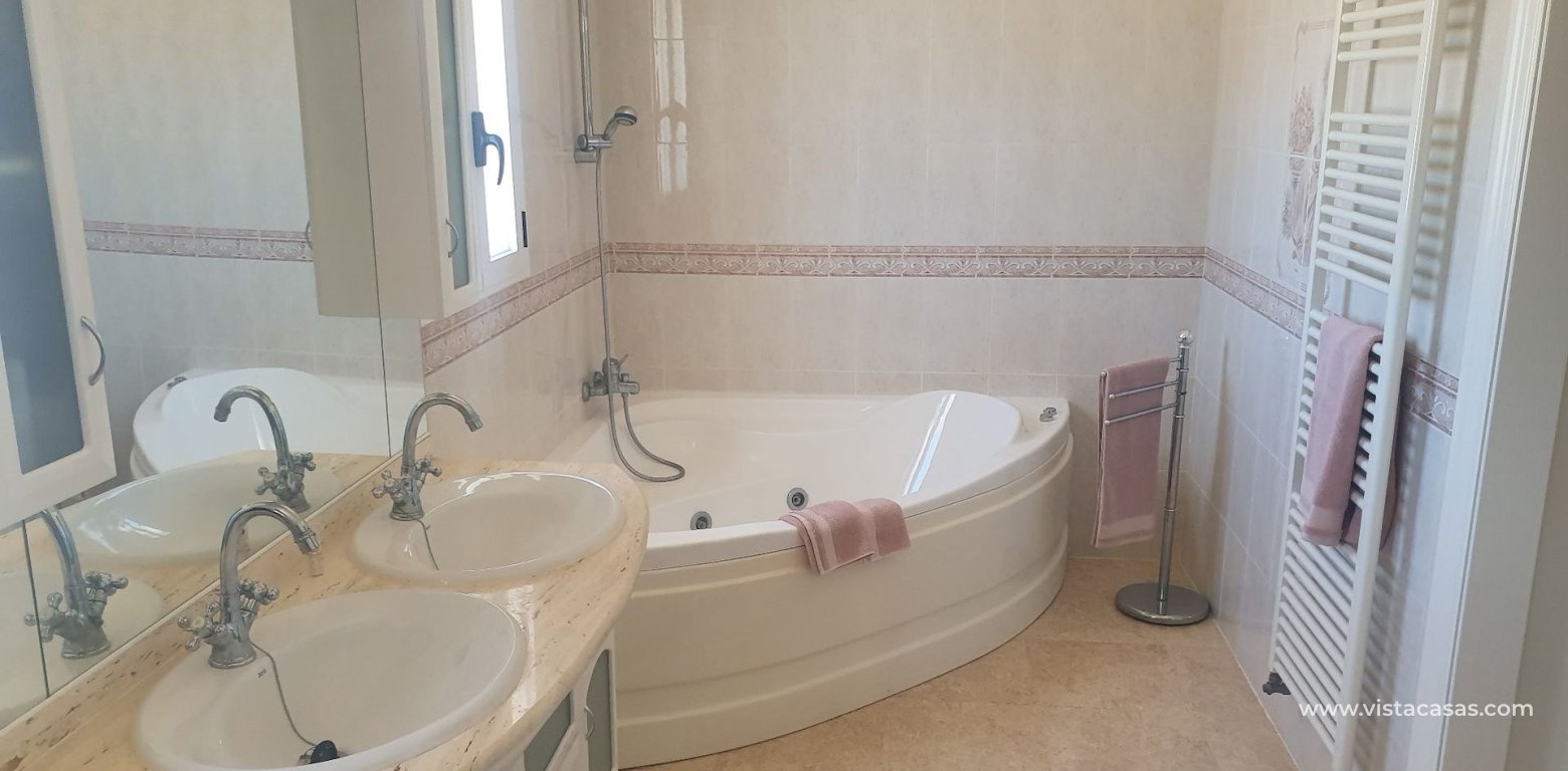 Sale - Villa - Algorfa