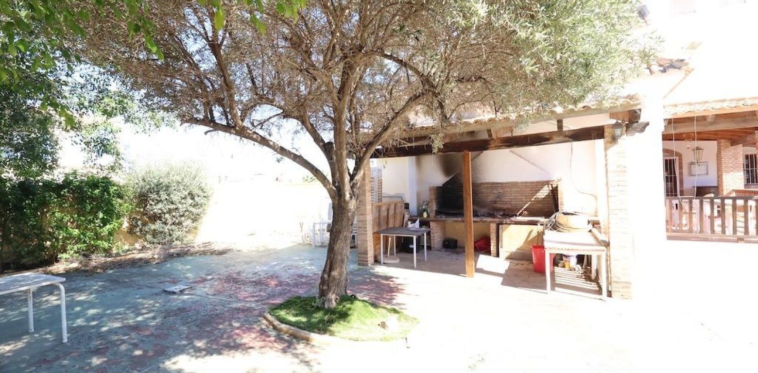 Resale - Villa - La Zenia