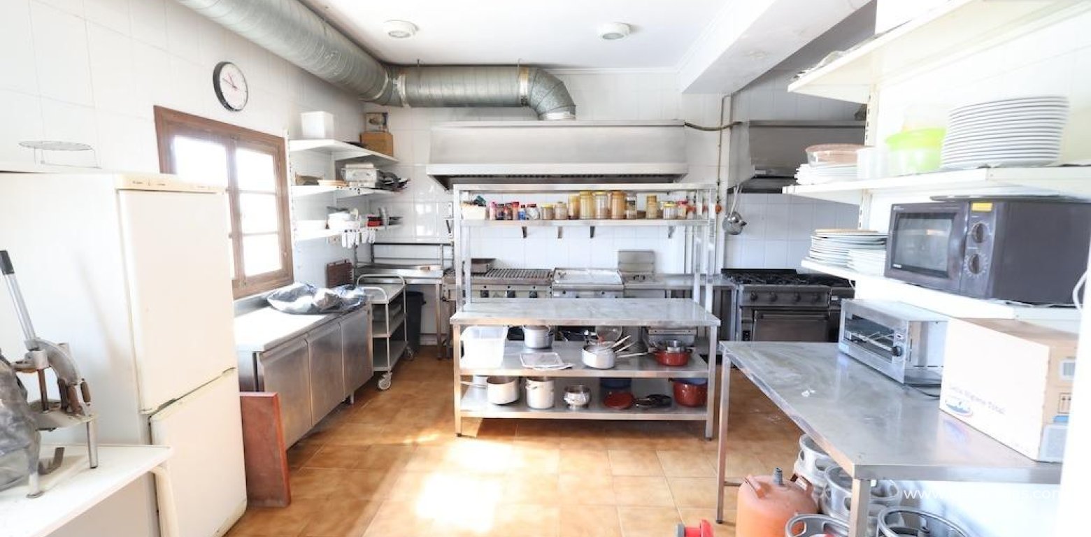 Resale - Villa - La Zenia