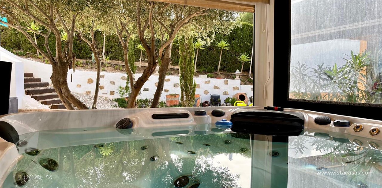 Sale - Villa - Villamartin