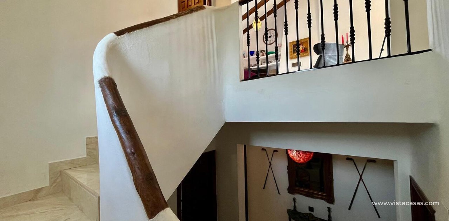 Sale - Villa - Villamartin