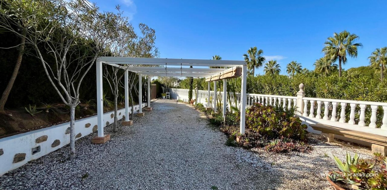 Sale - Villa - Villamartin