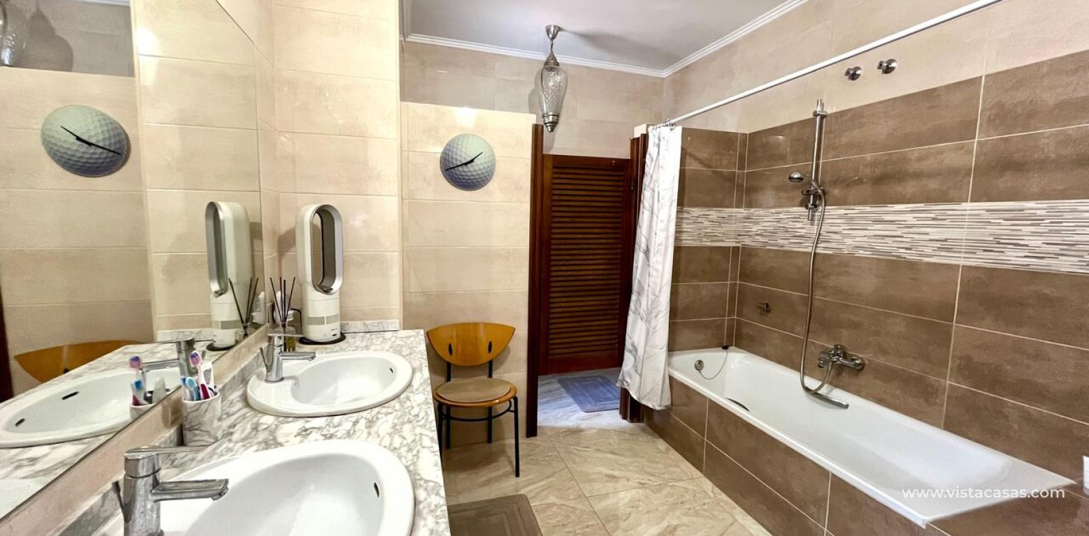 Sale - Villa - Villamartin