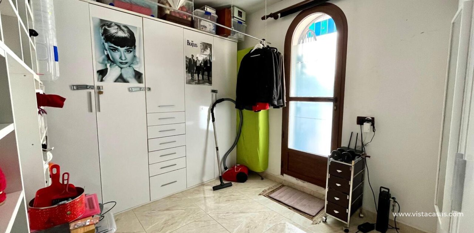 Sale - Villa - Villamartin