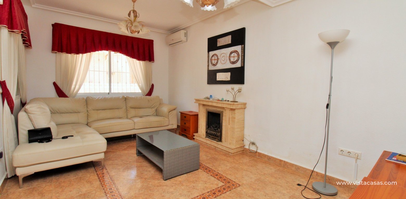 Detached villa for sale La Pinada Playa Flamenca lounge 3