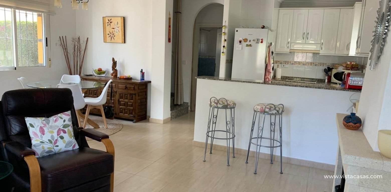 Resale - Villa - El Raso