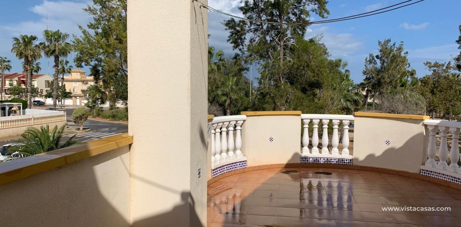 Resale - Villa - El Raso