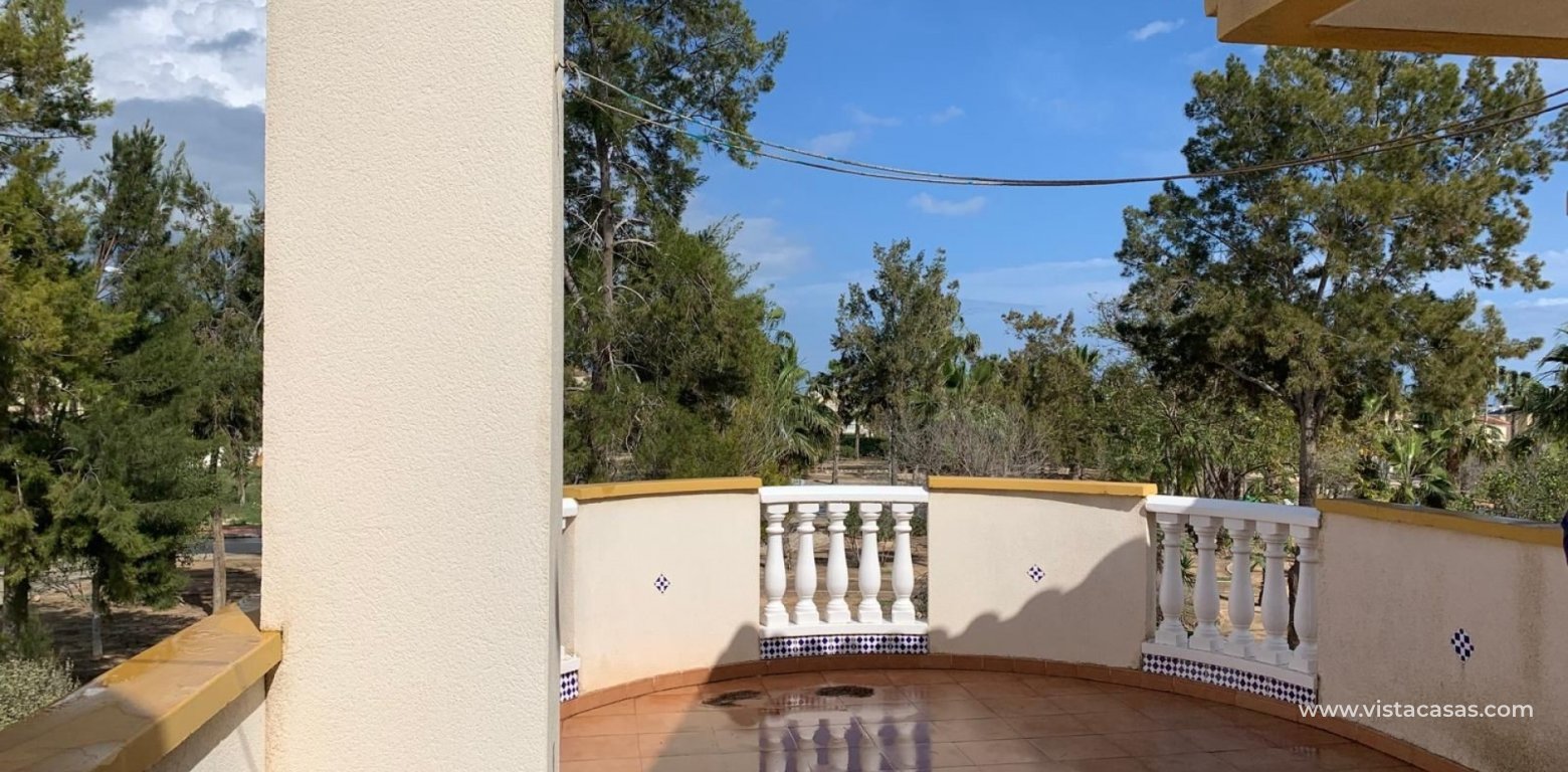 Resale - Villa - El Raso