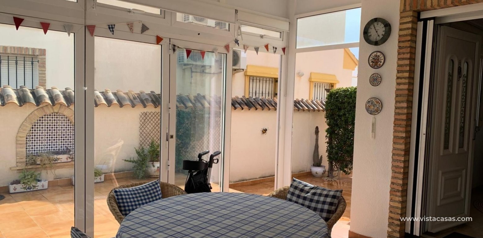 Resale - Villa - El Raso