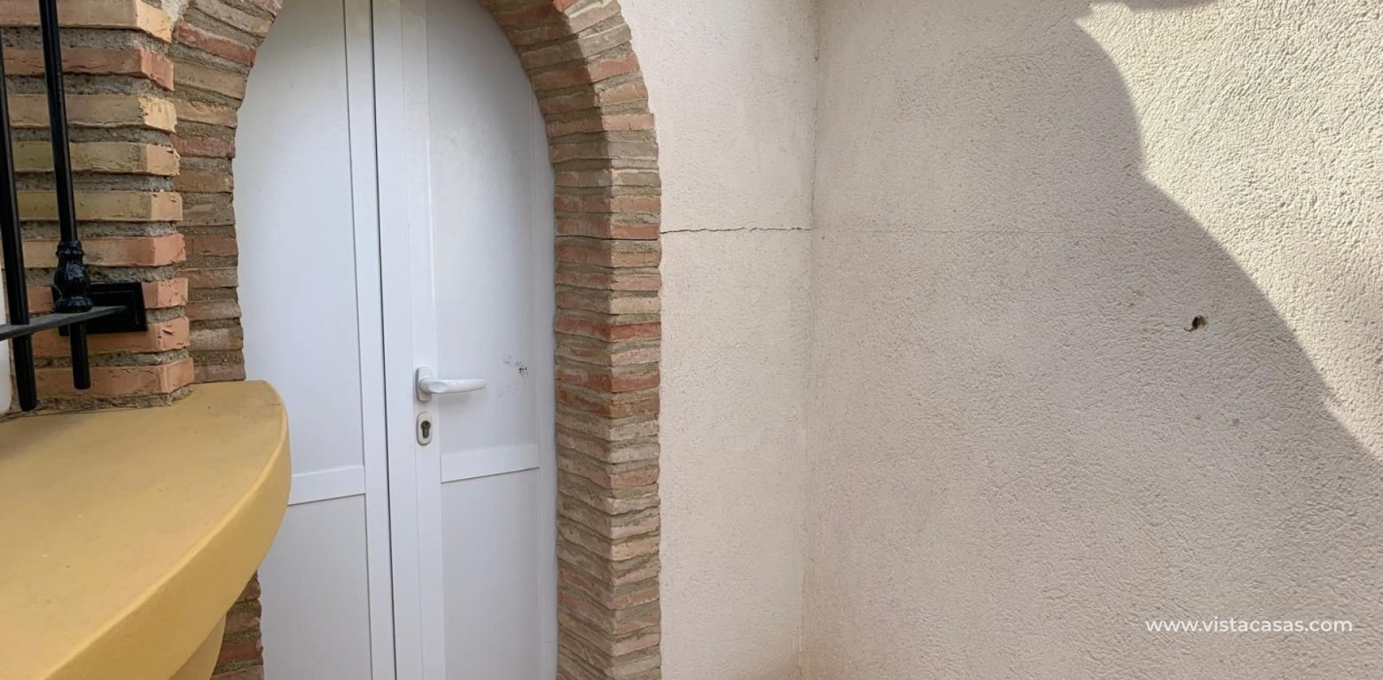 Resale - Villa - El Raso