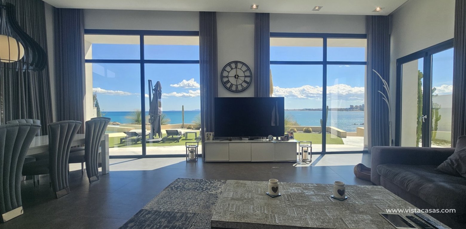 Resale - Villa - Cabo Roig