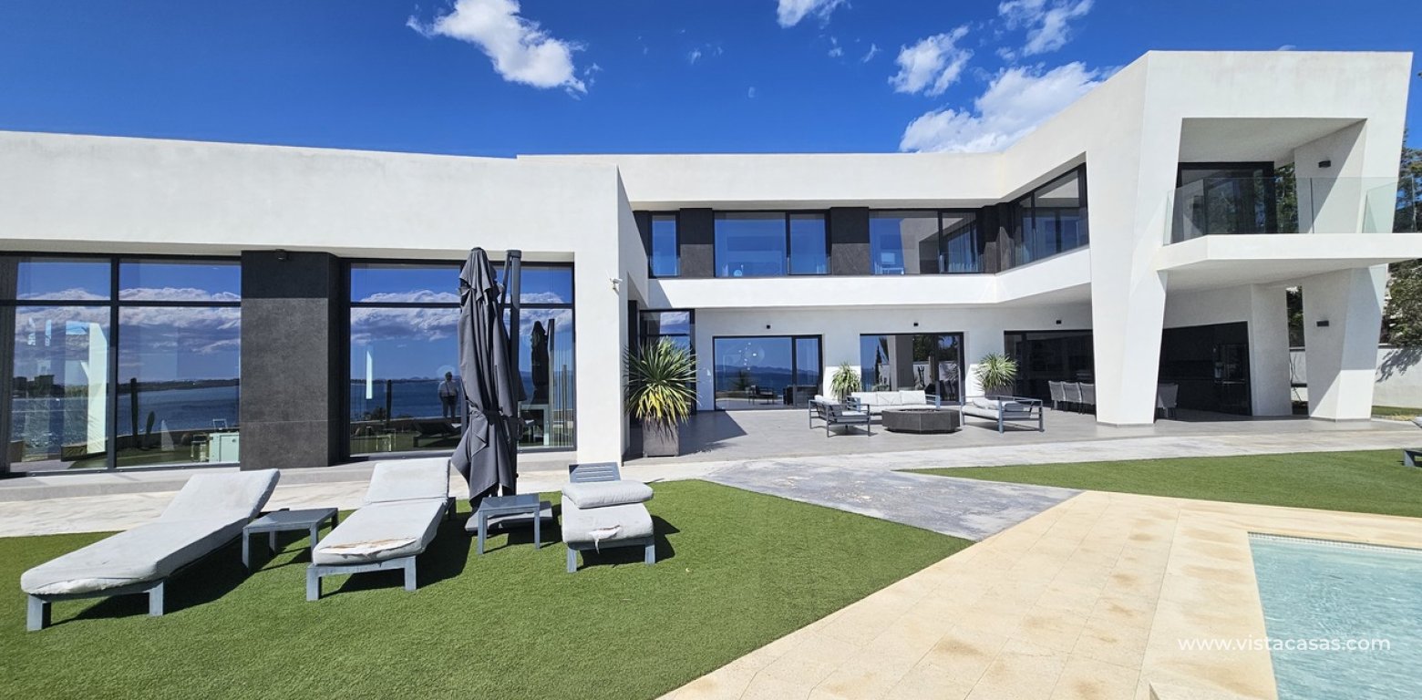 Resale - Villa - Cabo Roig