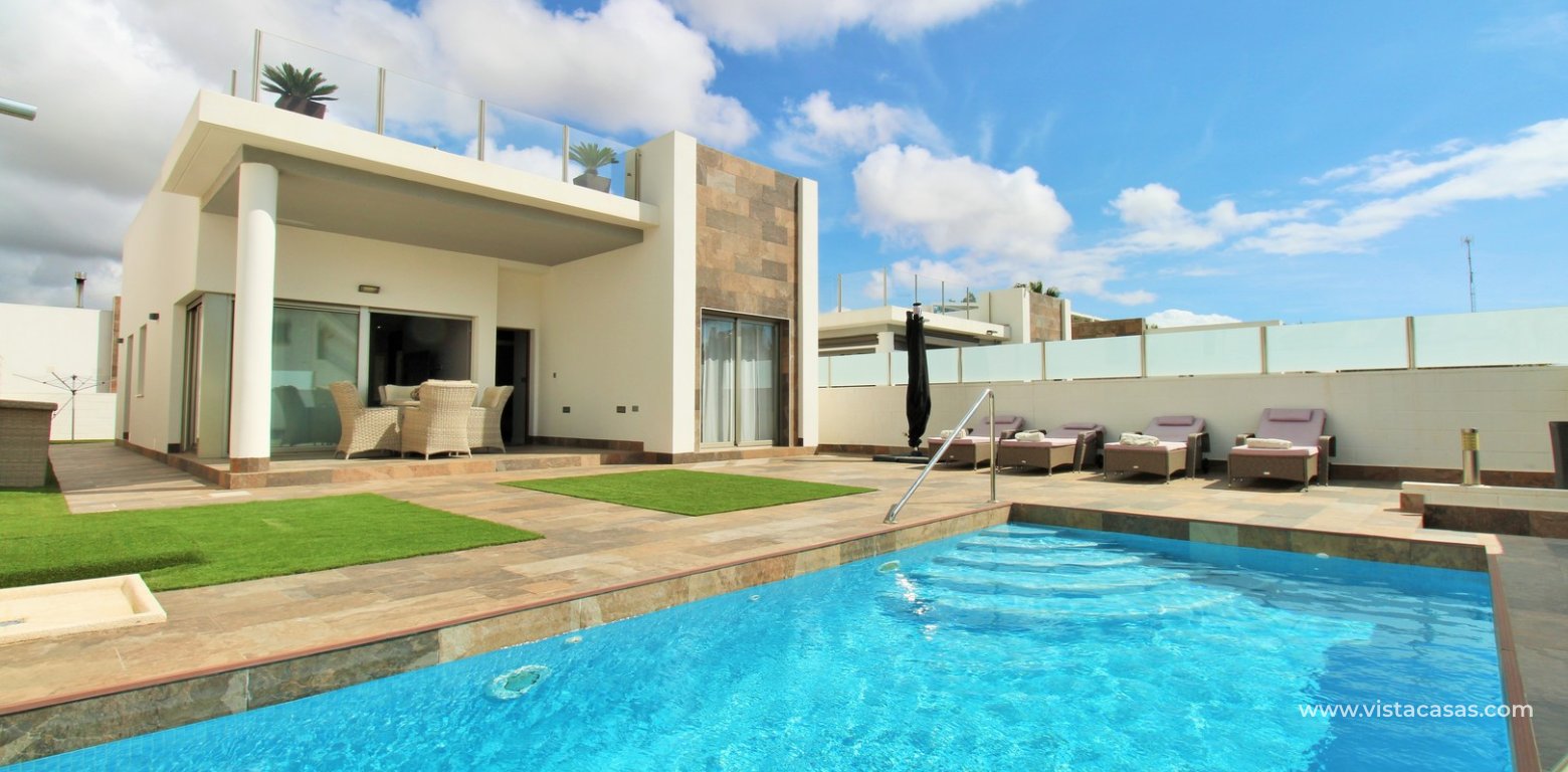 Detached Innova villa for sale Pau 8 Villamartin