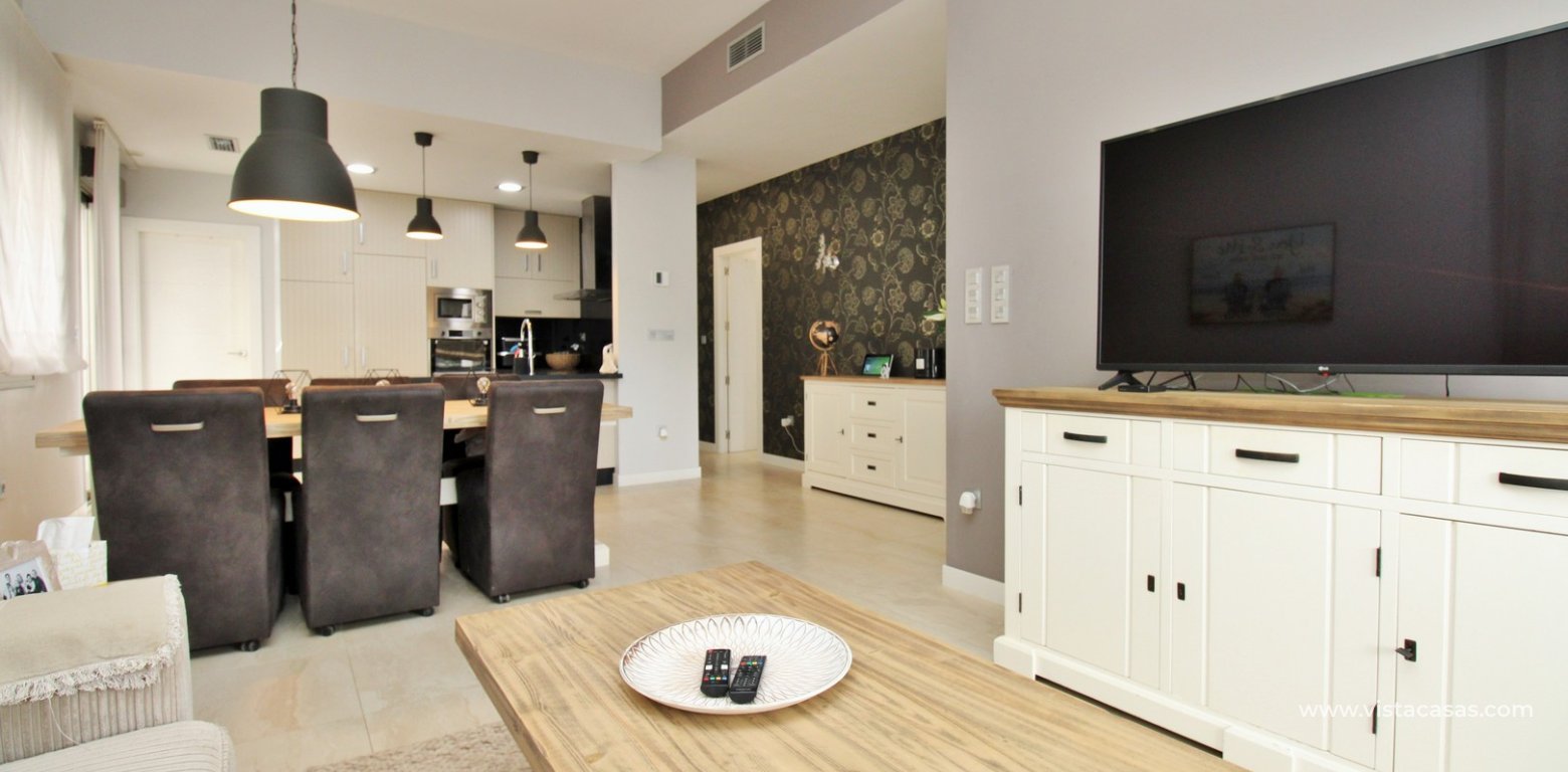 Detached Innova villa for sale Pau 8 Villamartin living area