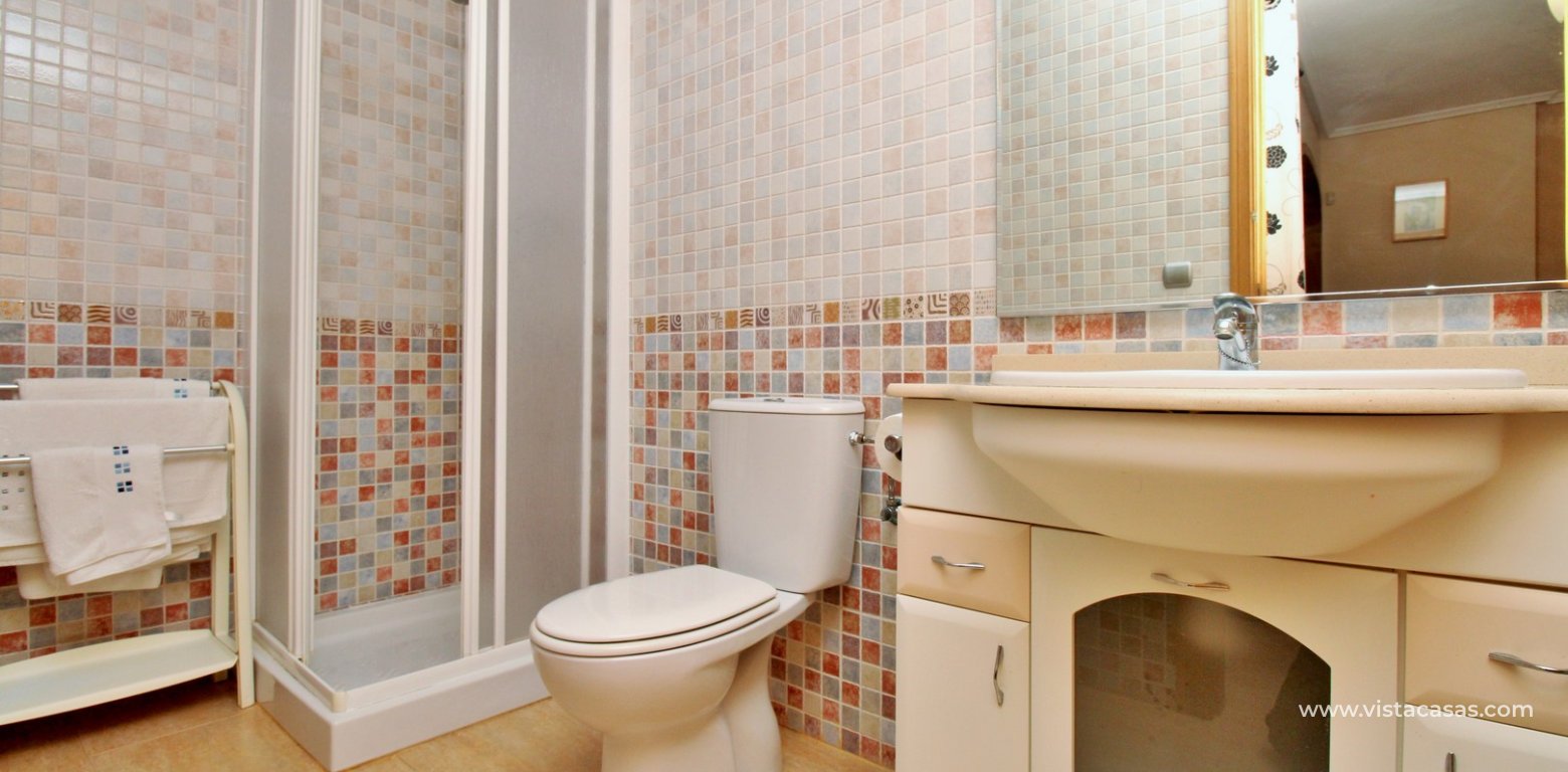 Townhouse for sale Torregolf 4 Pau 8 Villamartin downstairs bathroom