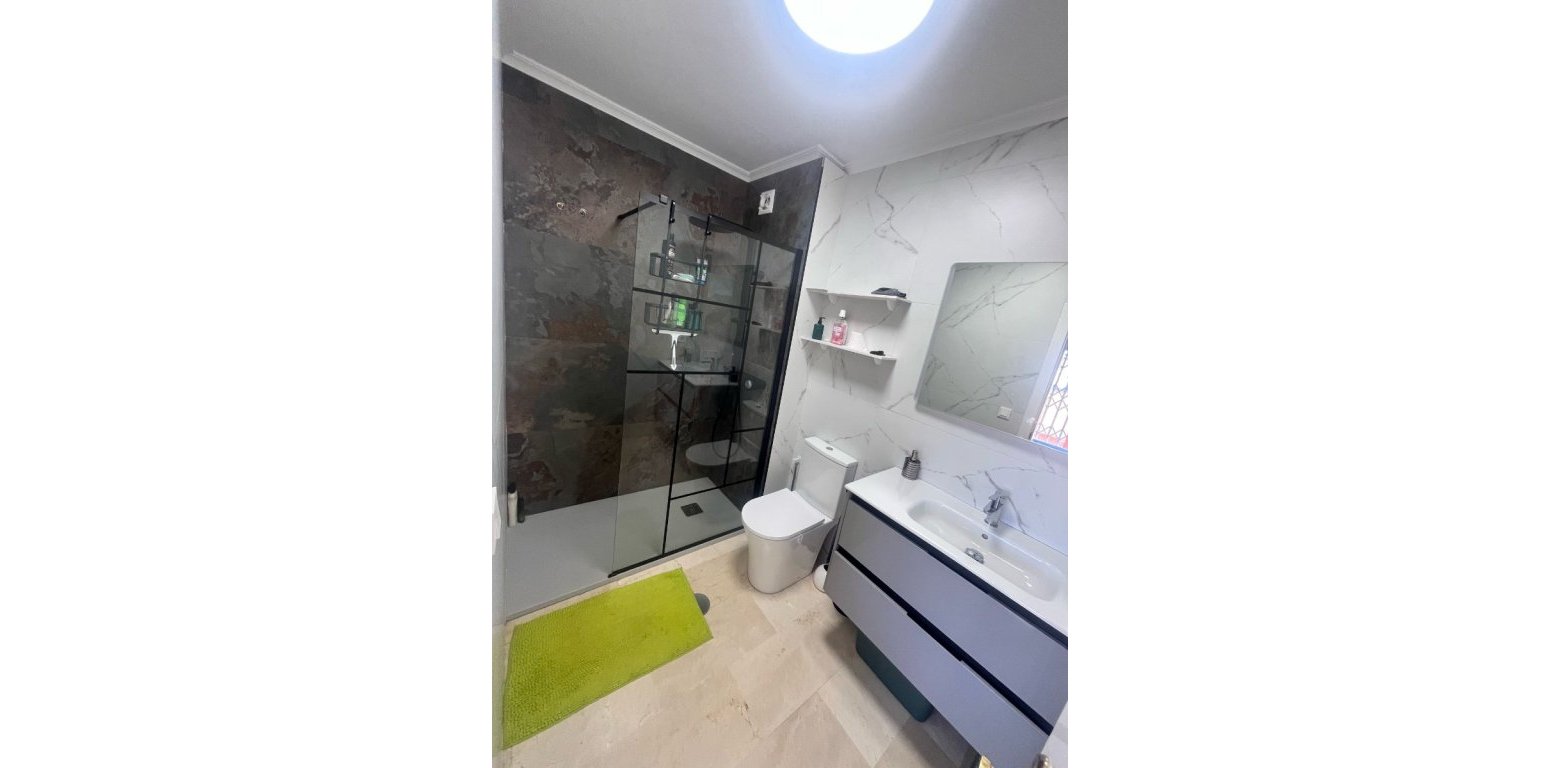 Resale - Townhouse - Villamartin - PAU 8