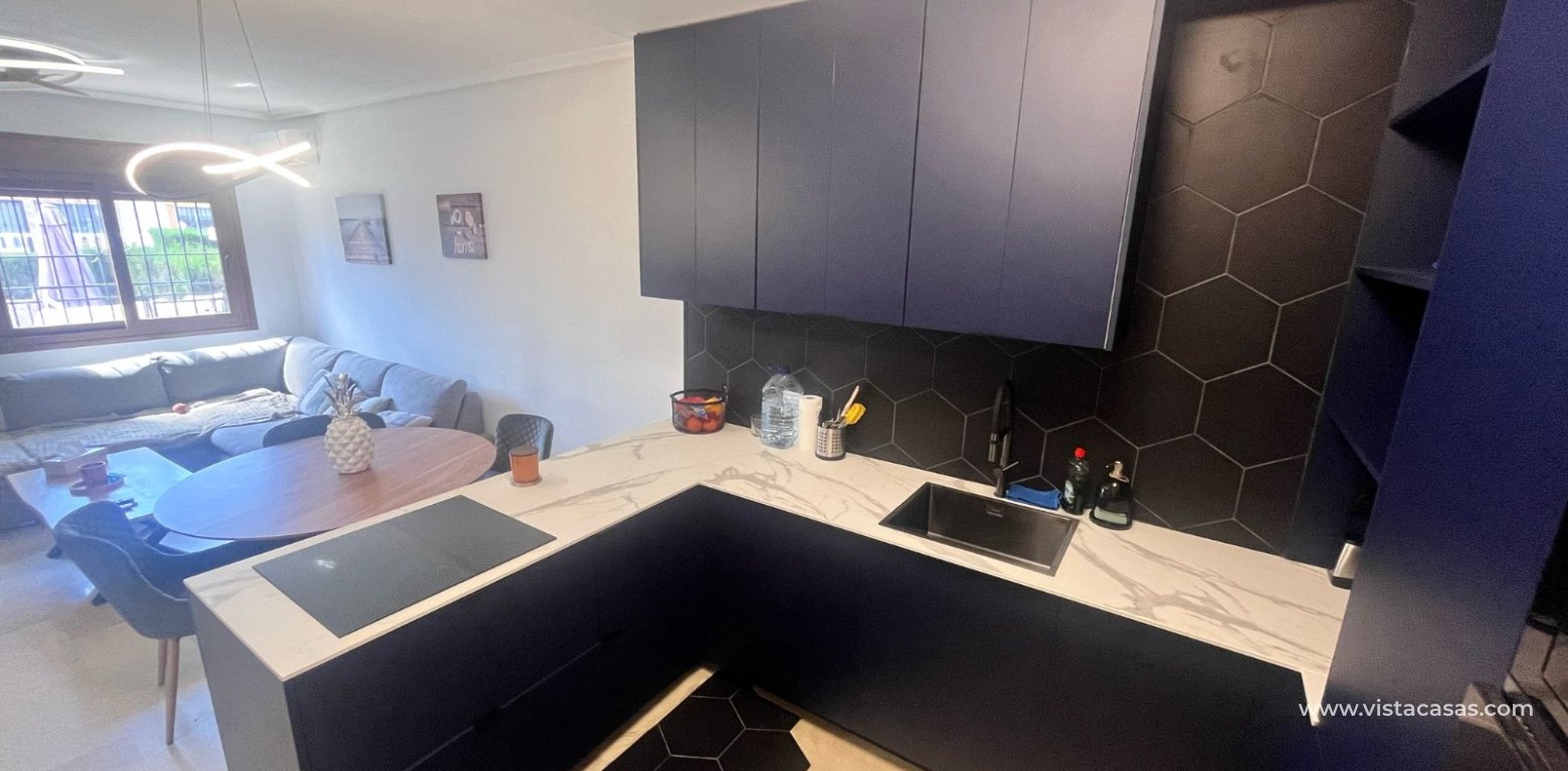 Resale - Townhouse - Villamartin - PAU 8