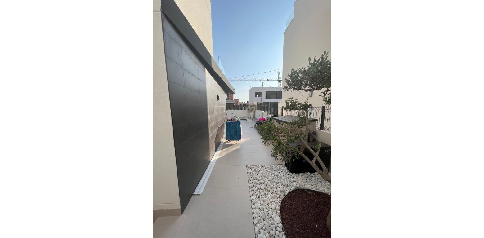 Resale - Villa - Algorfa