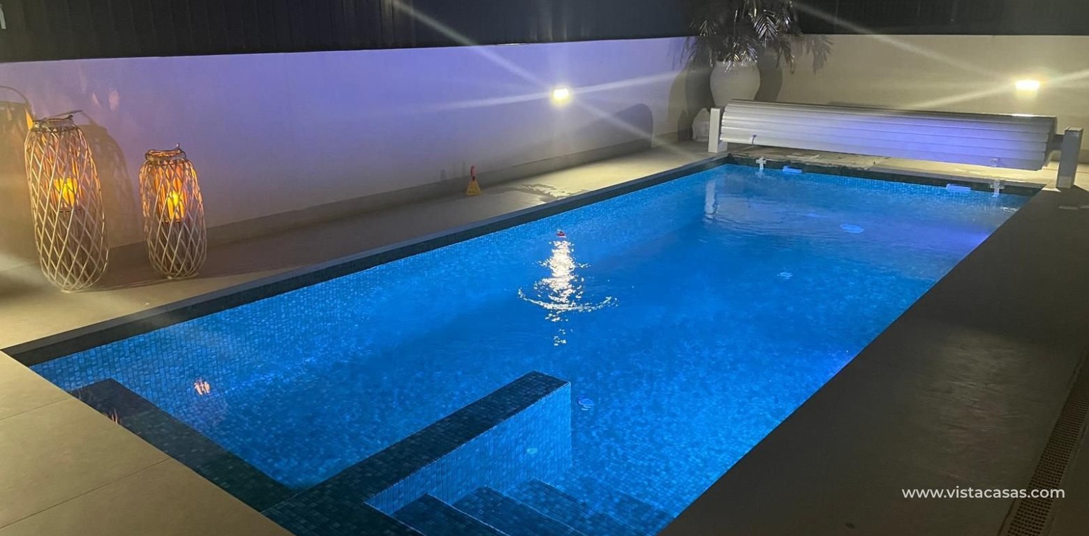 Resale - Villa - Algorfa