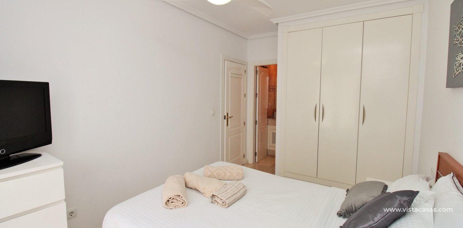 Lola bungalow pool views for sale Pau 8 M7 Villamartin master bedroom fitted wardrobes