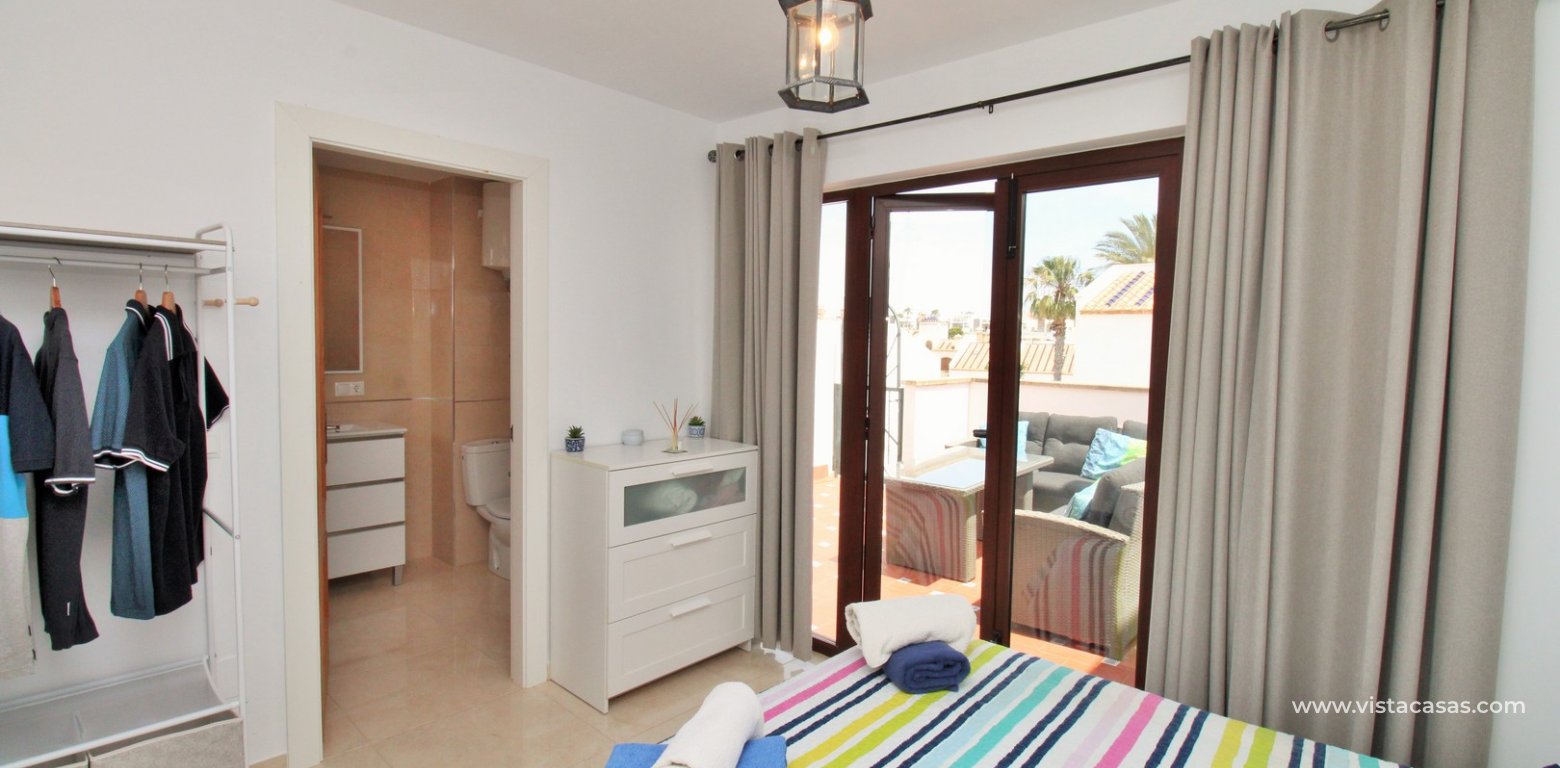 Lola bungalow pool views for sale Pau 8 M7 Villamartin annex bedroom