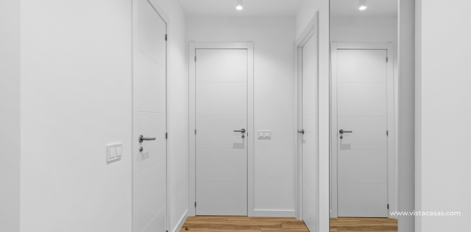 Resale - Apartment - Punta Prima