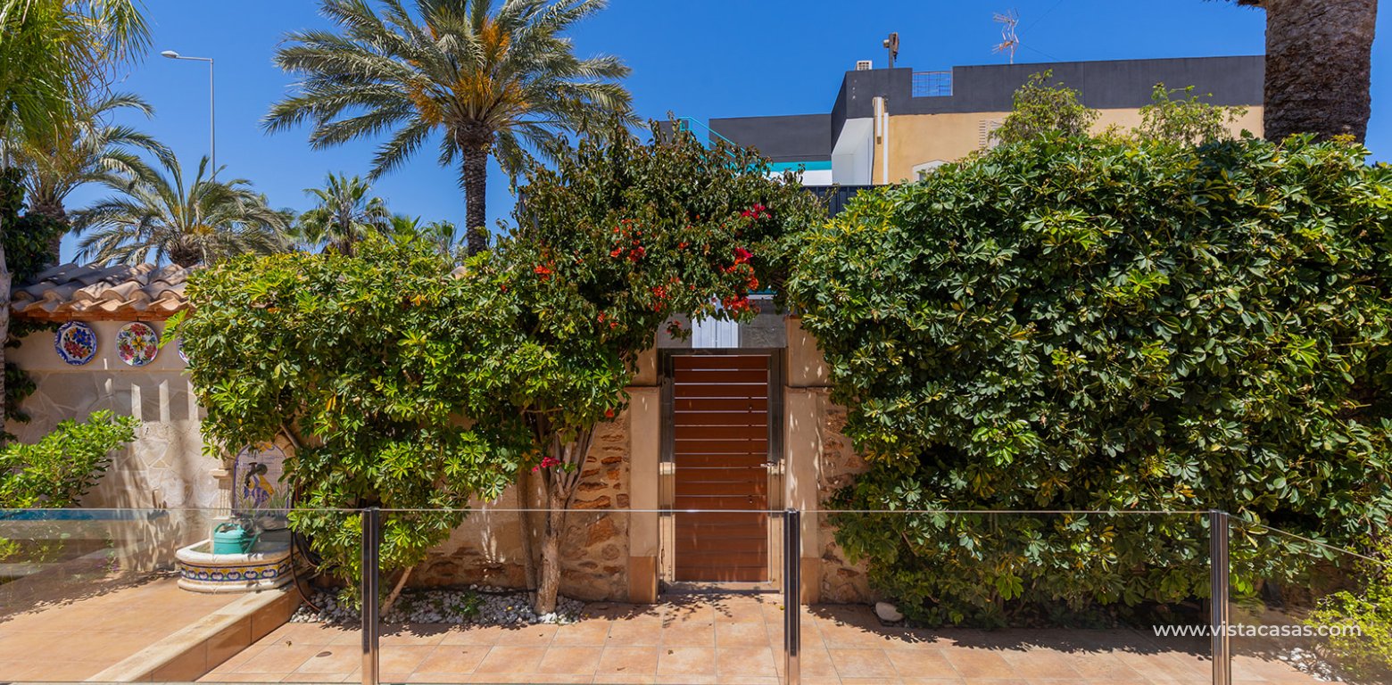 Resale - Villa - Punta Prima