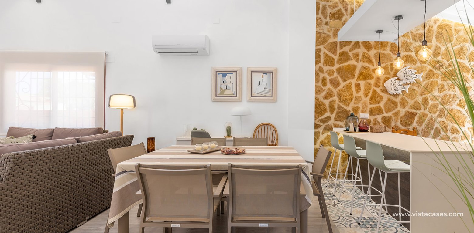 Resale - Villa - Punta Prima