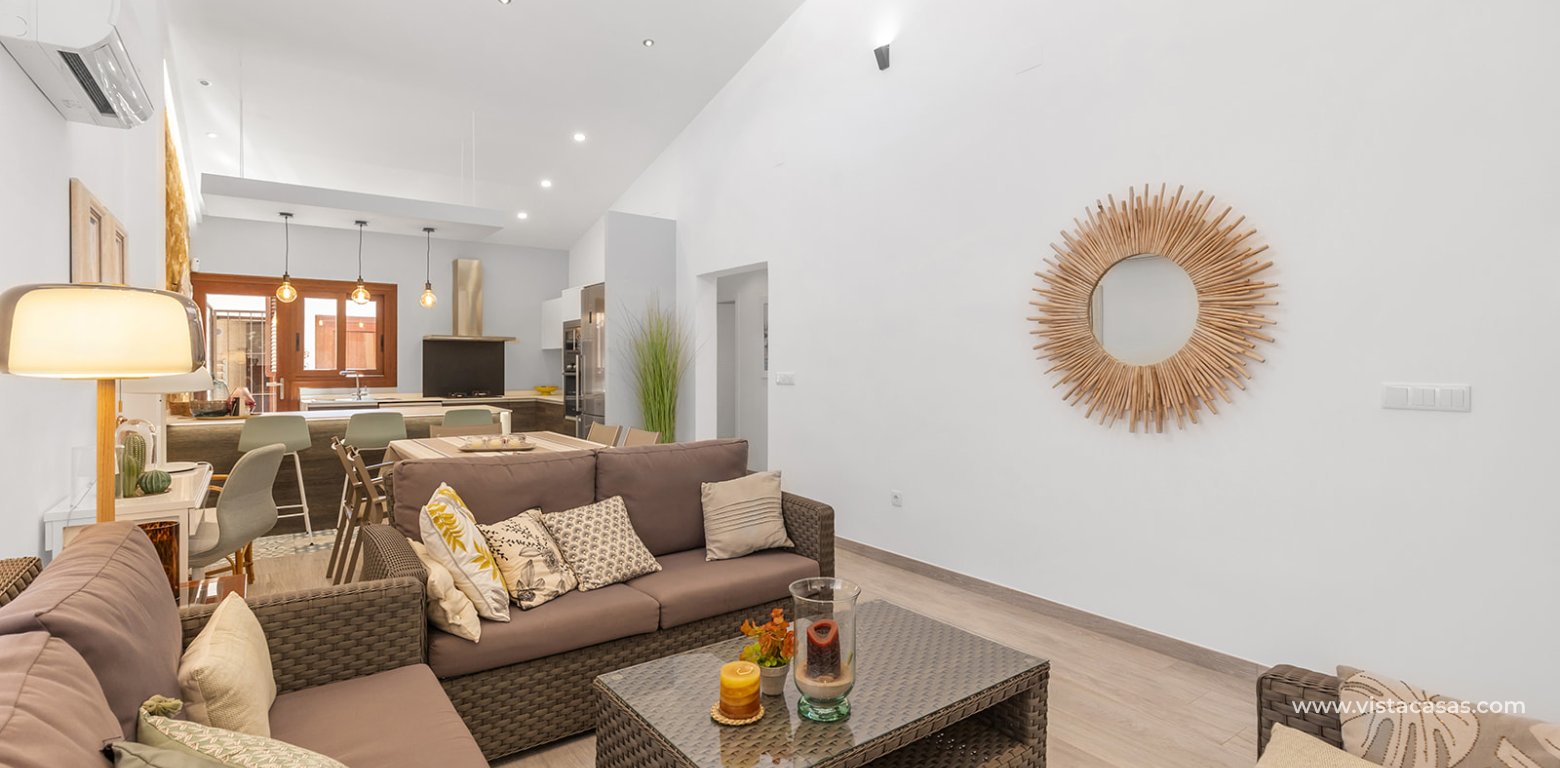 Resale - Villa - Punta Prima