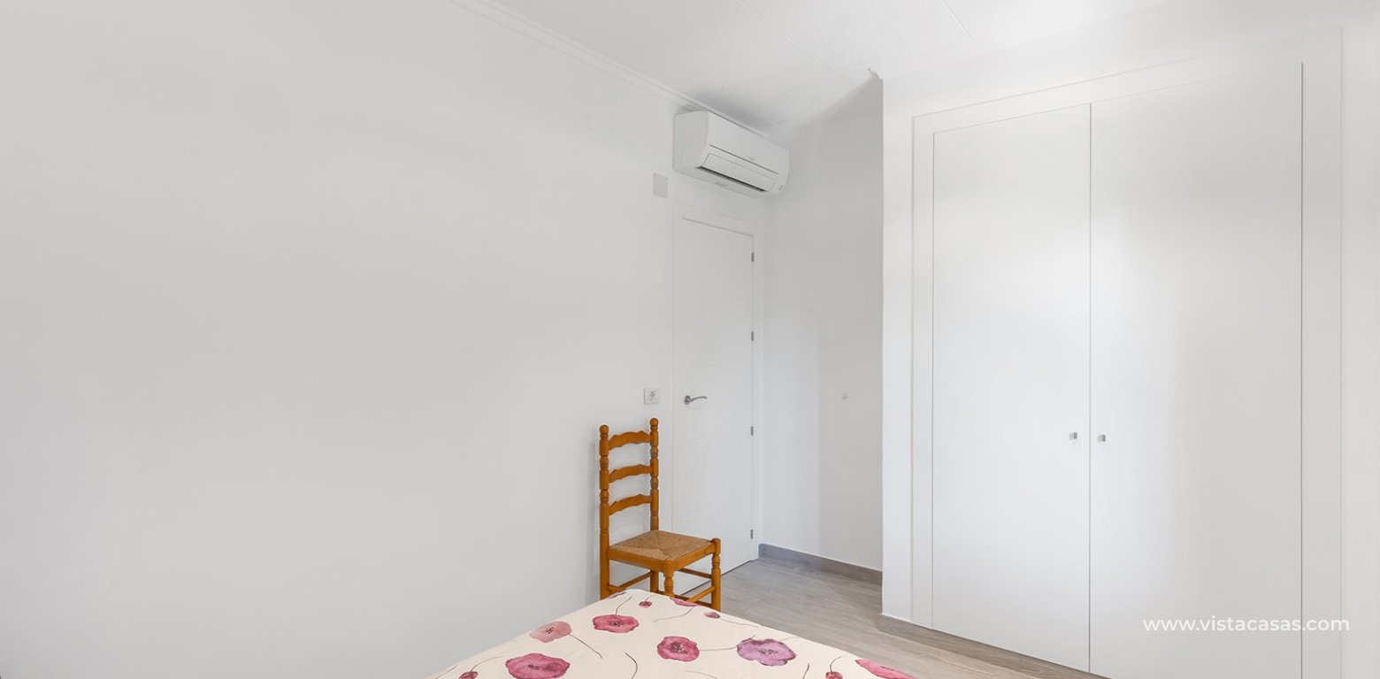 Resale - Villa - Punta Prima