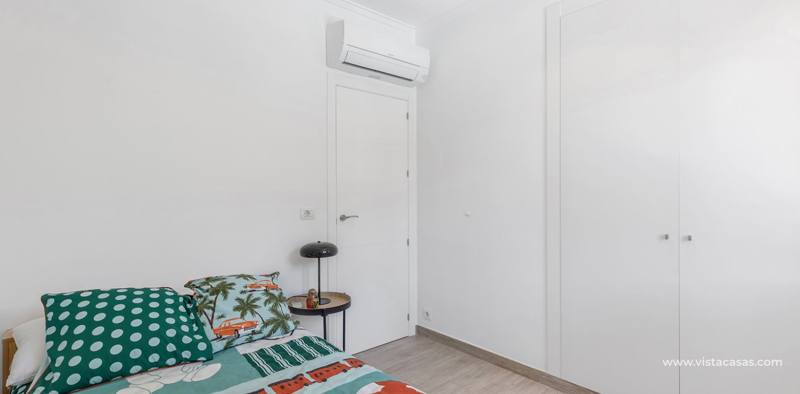 Resale - Villa - Punta Prima