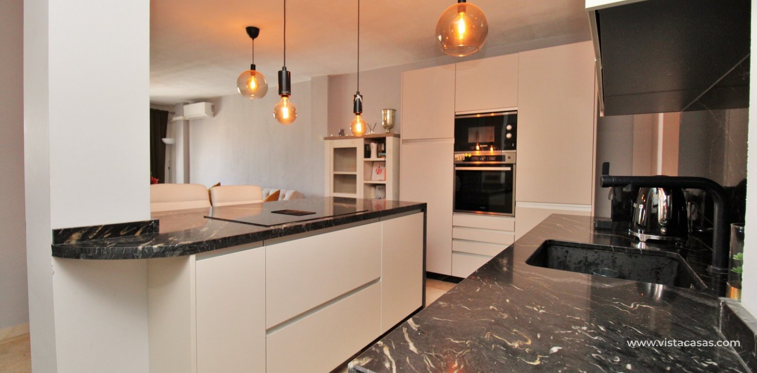 Renovated apartment in the Villamartin Plaza Villagolf kitchen 4