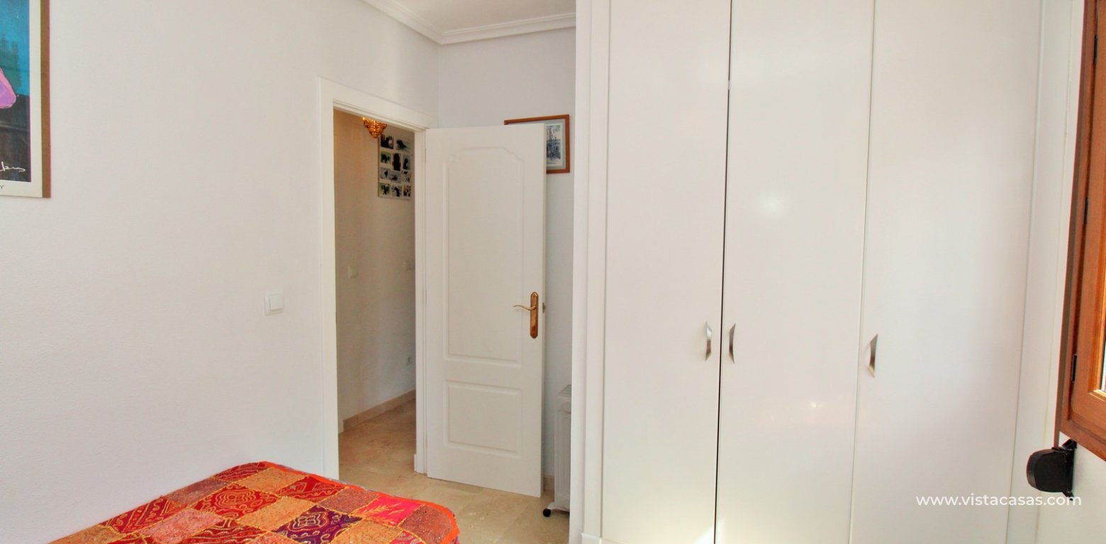Penthouse apartment for sale Pau 8 Villamartin twin bedroom fitted wardrobes