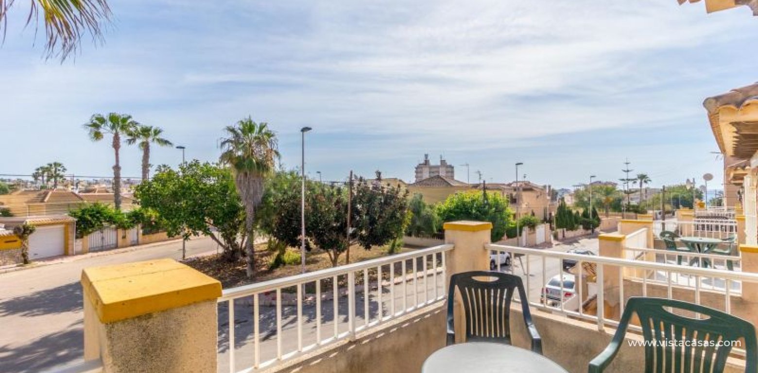 Resale - Villa - Torrevieja