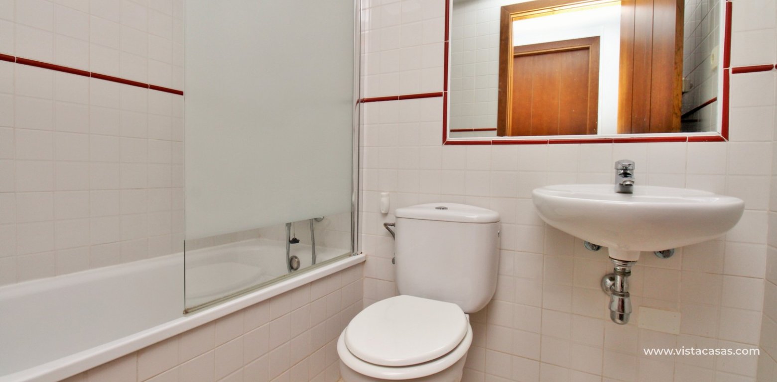 Punta Prima La Entrada 2 bed apartment for sale bathroom