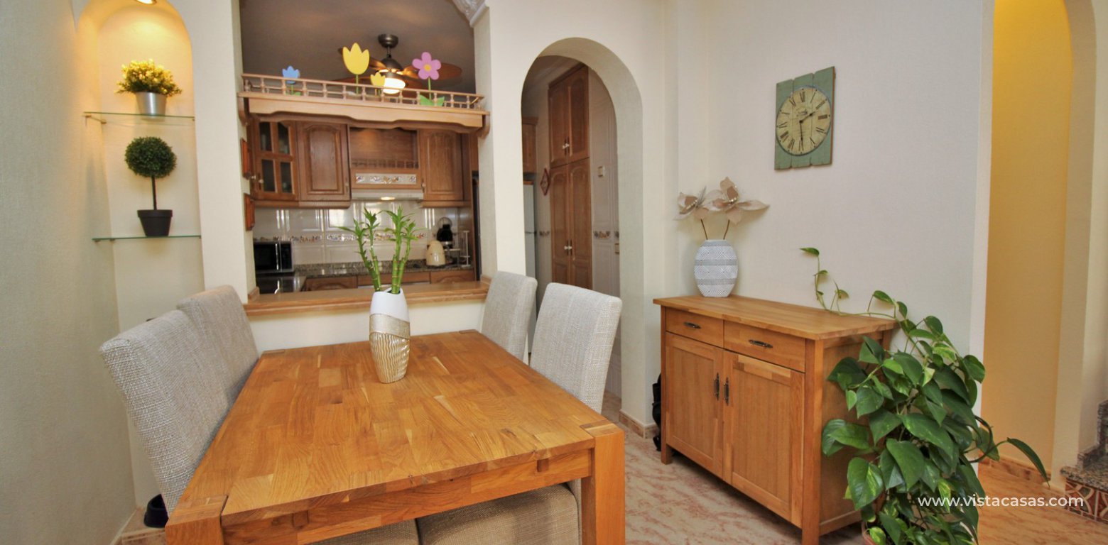 Townhouse for sale in Villamartin dining area