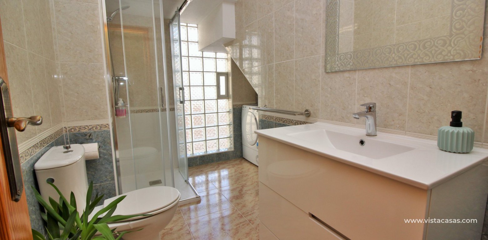 Townhouse for sale in Villamartin downstairs bathroom