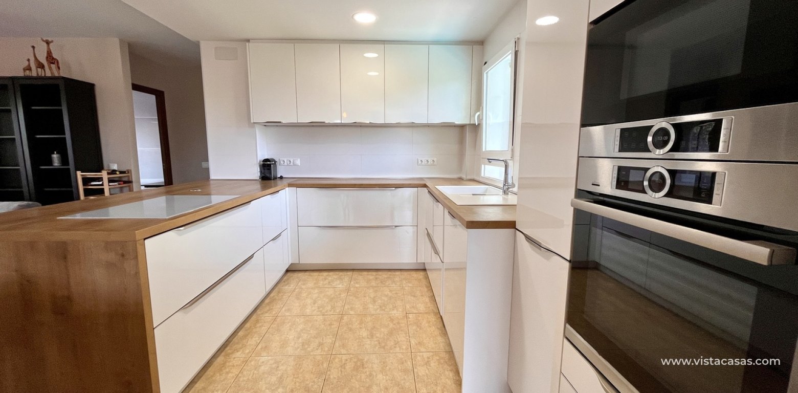 Resale - Villa - La Zenia