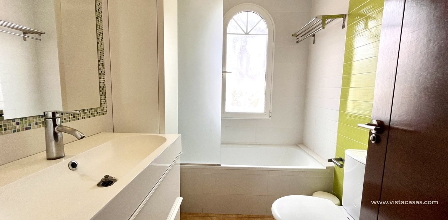 Resale - Villa - La Zenia